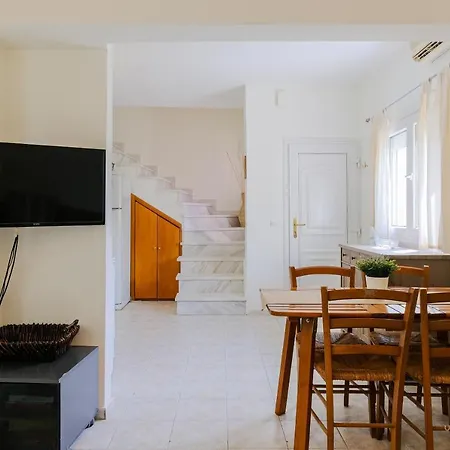 Primrose Maisonette With Private Green Garden *